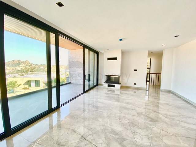 Komfortable und geräumige Villen mit Panoramablick!