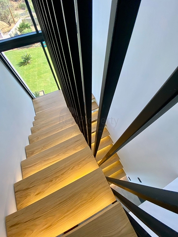 Komfortable und geräumige Villen mit Panoramablick!