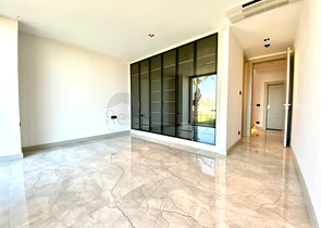 Komfortable und geräumige Villen mit Panoramablick!