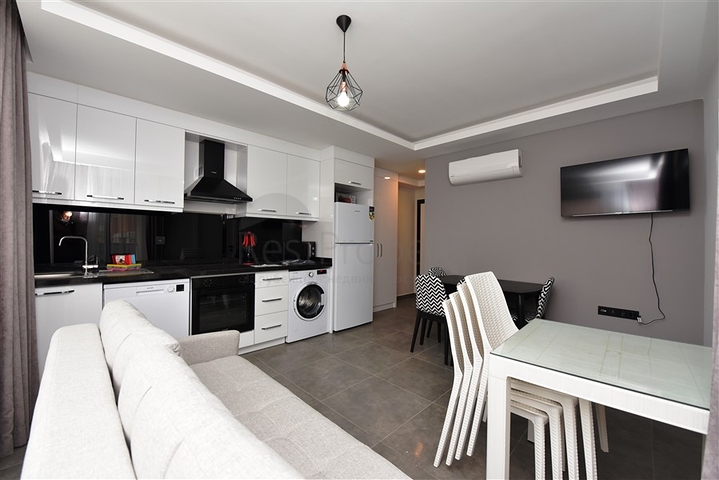 Möblierte 1+1-Wohnung 100 Meter vom Meer entfernt