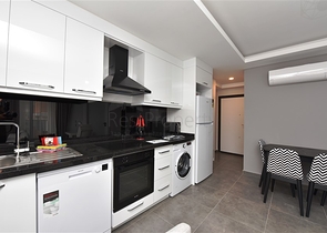 Möblierte 1+1-Wohnung 100 Meter vom Meer entfernt