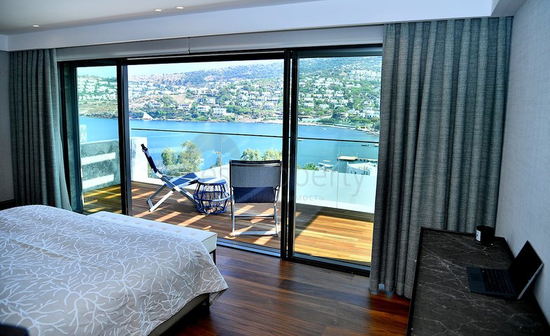 Paradiesische Villen in Bodrum mit Hoteldienstleistungen.