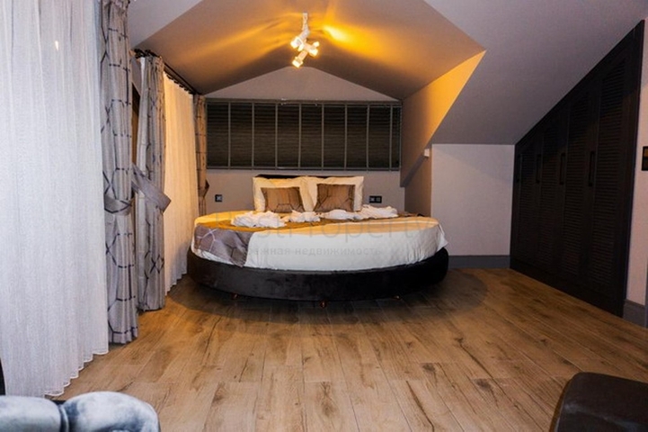 Freistehende Villa mit 3 Schlafzimmern in Chalez Freistehende Villa mit 3 Schlafzimmern in Chalez