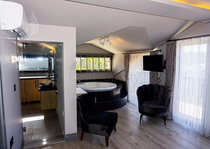 Freistehende Villa mit 3 Schlafzimmern in Chalez Freistehende Villa mit 3 Schlafzimmern in Chalez