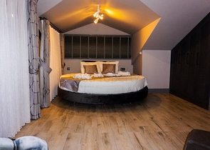 Freistehende Villa mit 3 Schlafzimmern in Chalez Freistehende Villa mit 3 Schlafzimmern in Chalez