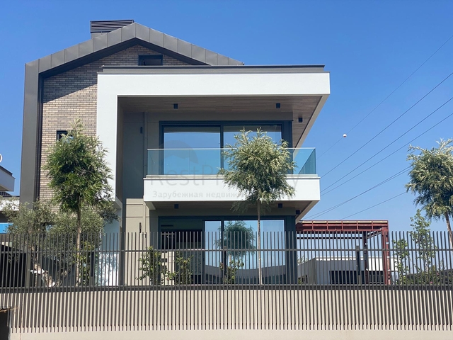 Investitionsprojekt von 7+1 Villen im Gebiet von Antalya Doshemealty