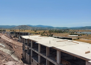 Der Bau eines neuen Projekts in der Nähe von Bodrum-Dorttepe beginnt