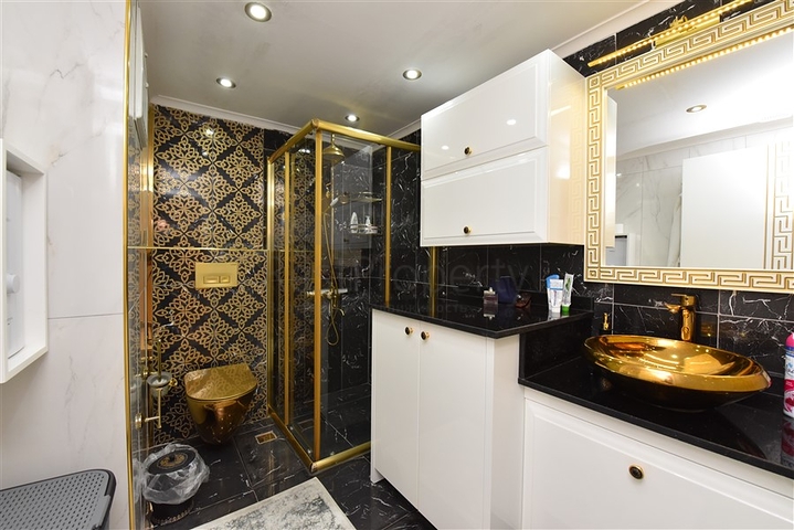 Zwei-Zimmer-Wohnung mit zwei Schlafzimmern zu vermieten