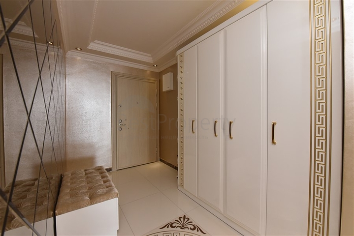 Zwei-Zimmer-Wohnung mit zwei Schlafzimmern zu vermieten