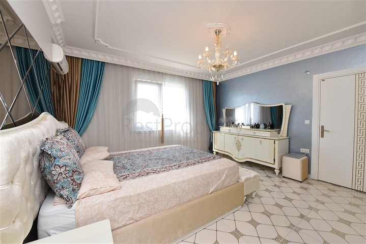 Zwei-Zimmer-Wohnung mit zwei Schlafzimmern zu vermieten