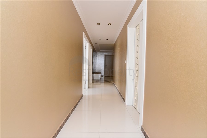 Zwei-Zimmer-Wohnung mit zwei Schlafzimmern zu vermieten