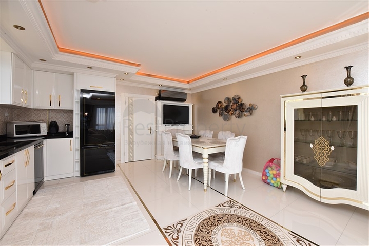 Zwei-Zimmer-Wohnung mit zwei Schlafzimmern zu vermieten