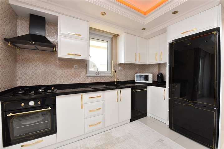 Zwei-Zimmer-Wohnung mit zwei Schlafzimmern zu vermieten