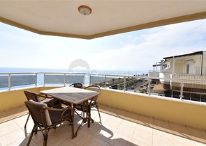 Zwei-Zimmer-Wohnung mit zwei Schlafzimmern zu vermieten