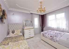 Zwei-Zimmer-Wohnung mit zwei Schlafzimmern zu vermieten