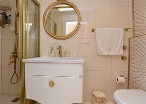 Zwei-Zimmer-Wohnung mit zwei Schlafzimmern zu vermieten