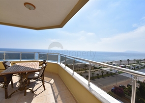 Zwei-Zimmer-Wohnung mit zwei Schlafzimmern zu vermieten