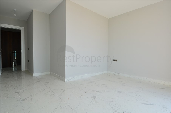 Penthouse mit drei Schlafzimmern im Stadtteil Mahmutlar