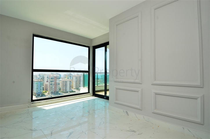 Penthouse mit drei Schlafzimmern im Stadtteil Mahmutlar