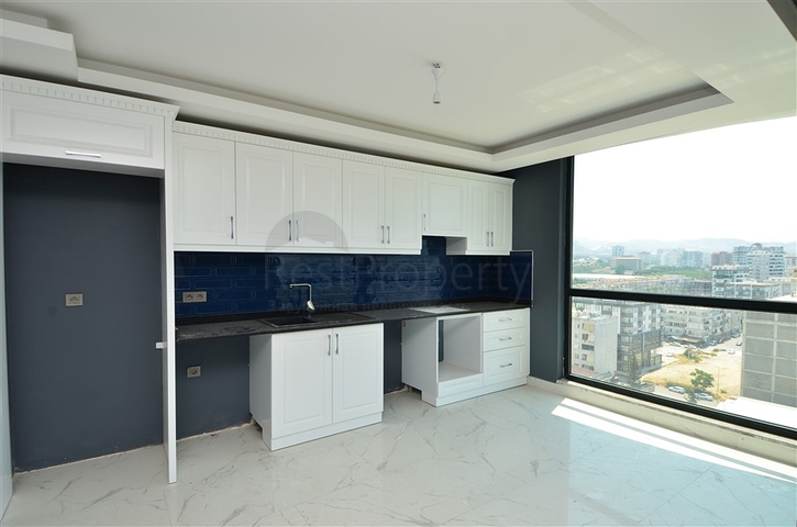 Penthouse mit drei Schlafzimmern im Stadtteil Mahmutlar