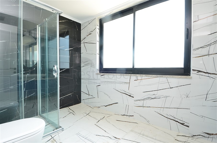 Penthouse mit drei Schlafzimmern im Stadtteil Mahmutlar