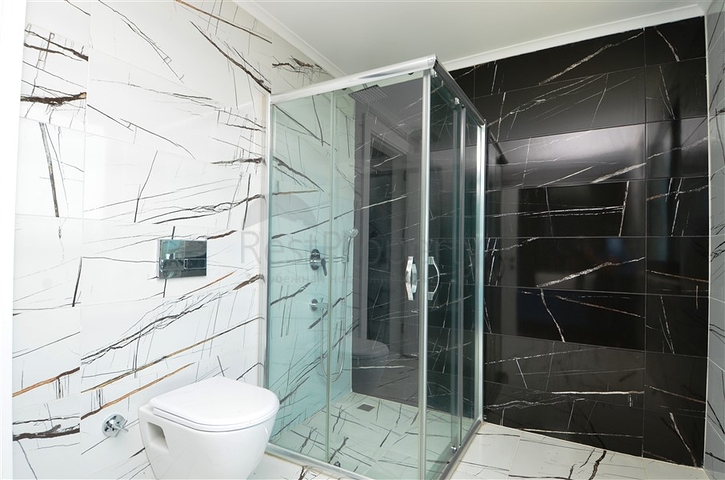 Penthouse mit drei Schlafzimmern im Stadtteil Mahmutlar