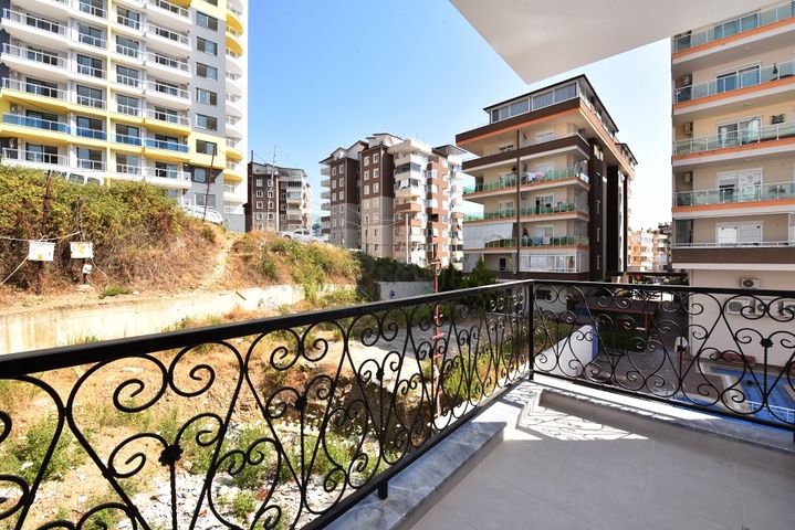 Zweizimmerwohnung mit Möbeln zur Miete in Mahmutlar