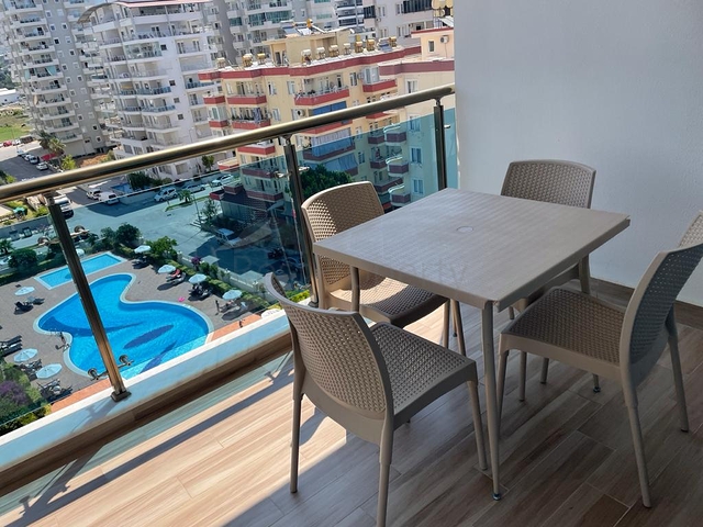 Möblierte 1+1-Wohnung im LCD-Bereich von Mahmutlar