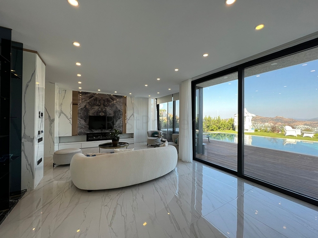 Boutique-Projekt von 8 Villen mit herrlichem Blick auf das Meer und die Berge in Raoine Gündogan