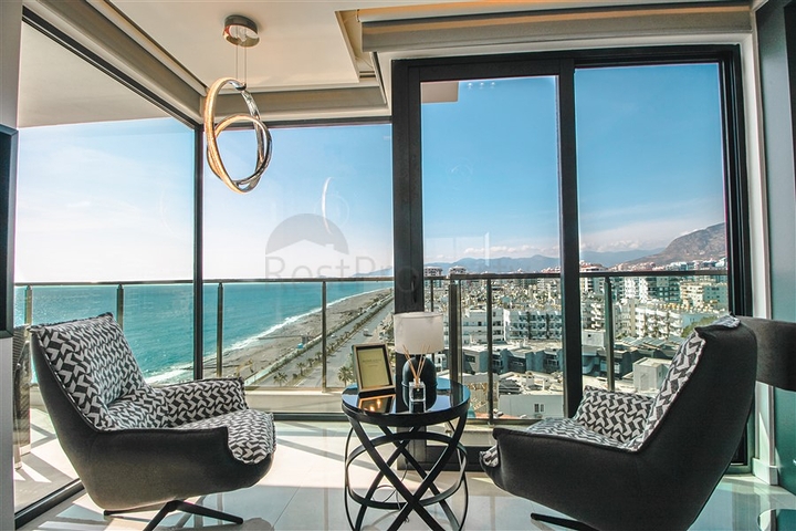 Eine Art Wohnung in der ersten Zeile eines Premium-Komplexes