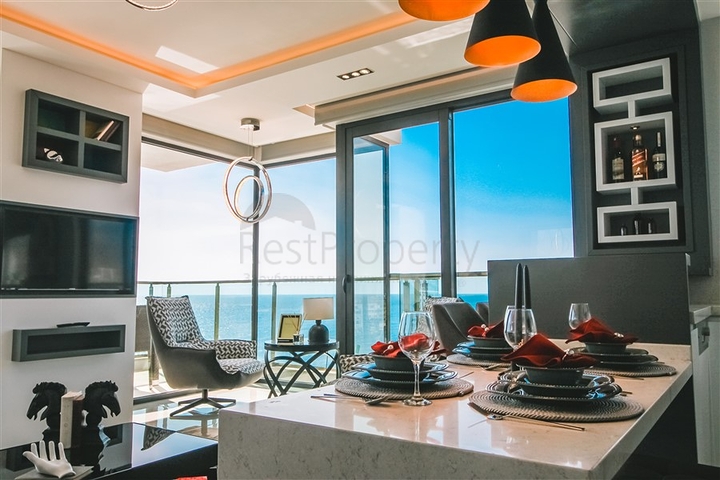 Eine Art Wohnung in der ersten Zeile eines Premium-Komplexes