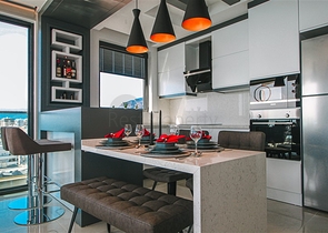 Eine Art Wohnung in der ersten Zeile eines Premium-Komplexes