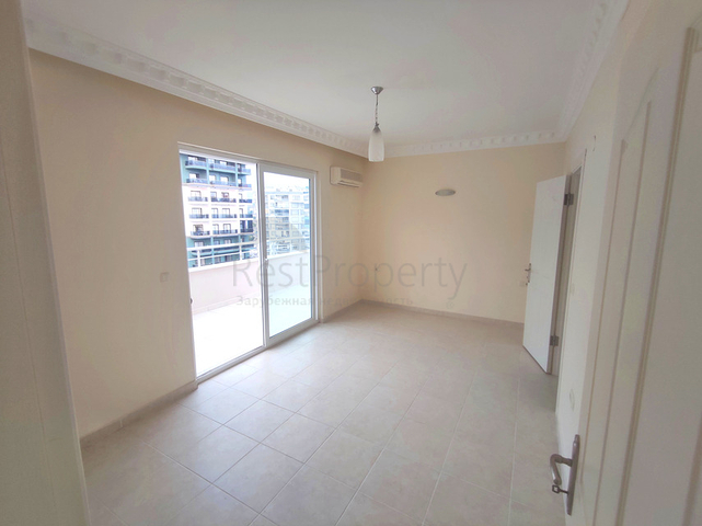 Fünf-Zimmer-Penthouse in Mahmutlar 