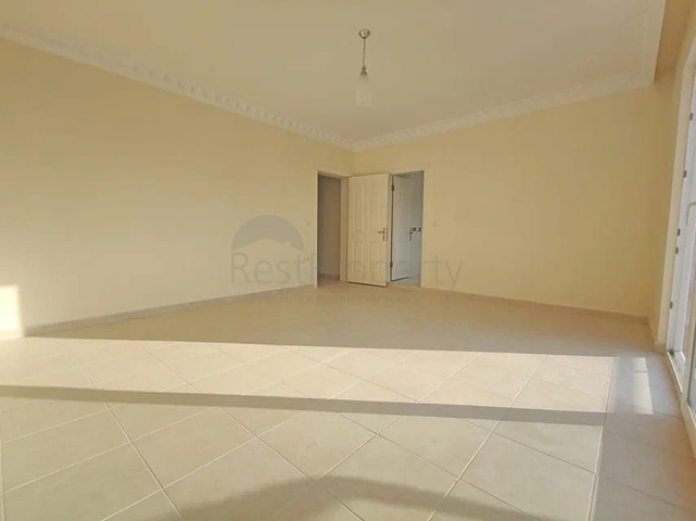 Fünf-Zimmer-Penthouse in Mahmutlar 