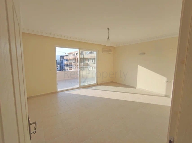 Fünf-Zimmer-Penthouse in Mahmutlar 