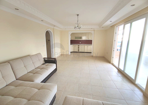 Fünf-Zimmer-Penthouse in Mahmutlar 