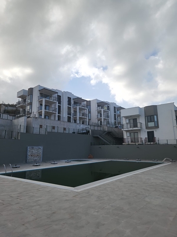 Komfortable 2+1-Apartments in einem Komplex mit See- und Bergblick im Stadtteil Bogazici