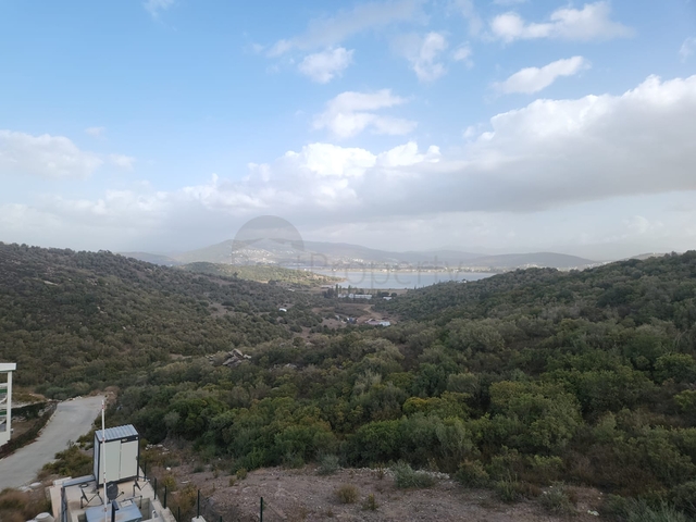 Komfortable 2+1-Apartments in einem Komplex mit See- und Bergblick im Stadtteil Bogazici