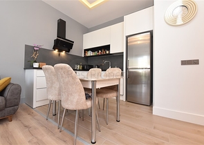 Gemütliche Zweizimmerwohnung im Premium-Segment in der Gegend von Cleopatra