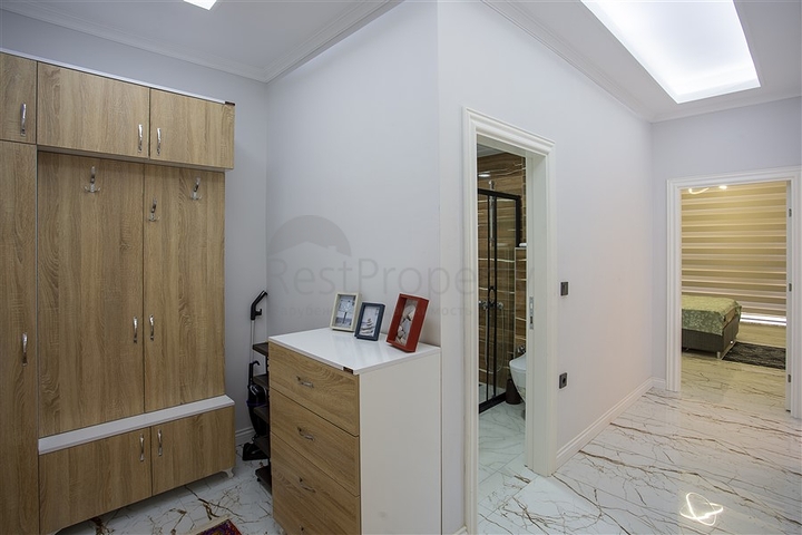 Wohnung 2+1 vom Eigentümer mit Möbeln in einem prestigeträchtigen Komplex des Bezirks Oba