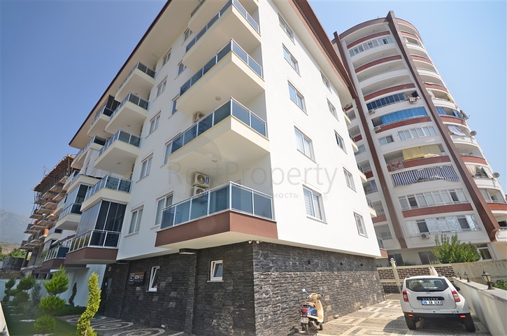 Penthouse in einem neuen Komplex zu einem sehr günstigen Preis