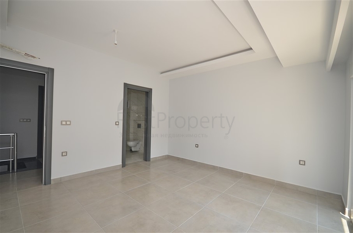 Penthouse in einem neuen Komplex zu einem sehr günstigen Preis