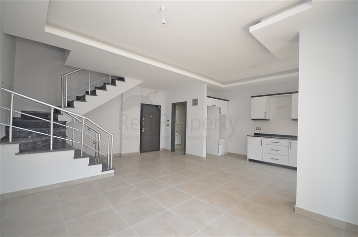 Penthouse in einem neuen Komplex zu einem sehr günstigen Preis