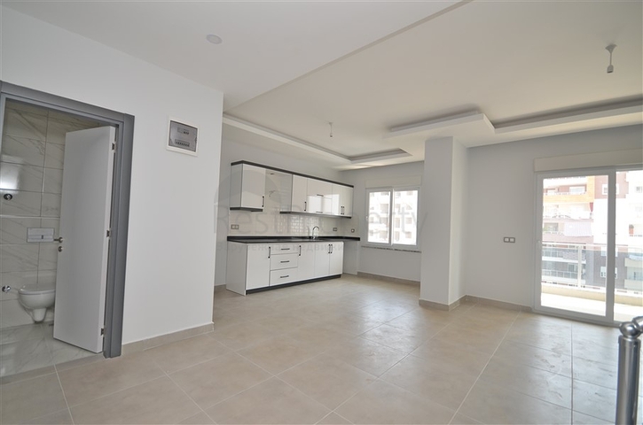 Penthouse in einem neuen Komplex zu einem sehr günstigen Preis