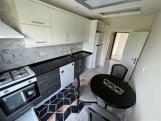 Penthouse mit fünf Schlafzimmern in Avsallar mit Meerblick