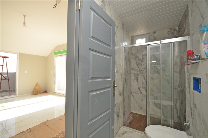 Penthouse 3+1 im Stadtteil Demirtas 