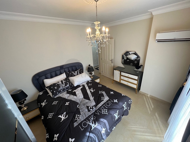 2+1 Apartment mit zwei Schlafzimmern in Mahmutlar