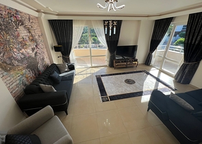 2+1 Apartment mit zwei Schlafzimmern in Mahmutlar