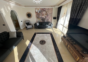 2+1 Apartment mit zwei Schlafzimmern in Mahmutlar