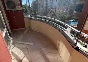 2+1 Apartment mit zwei Schlafzimmern in Mahmutlar